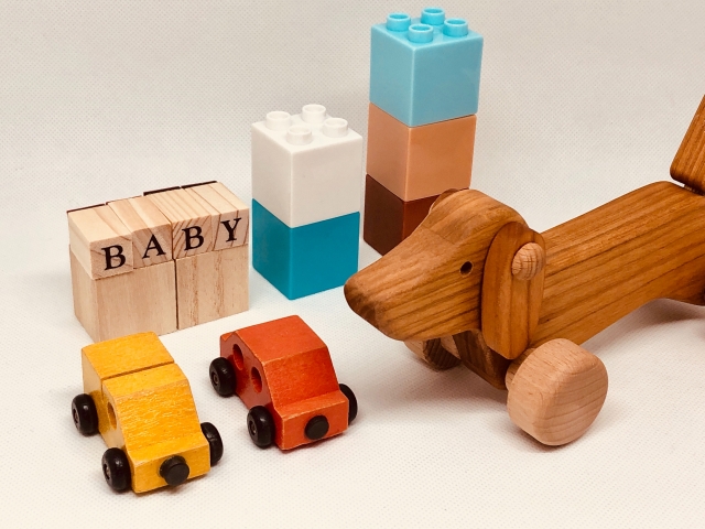 遺品整理　札幌　木製おもちゃ