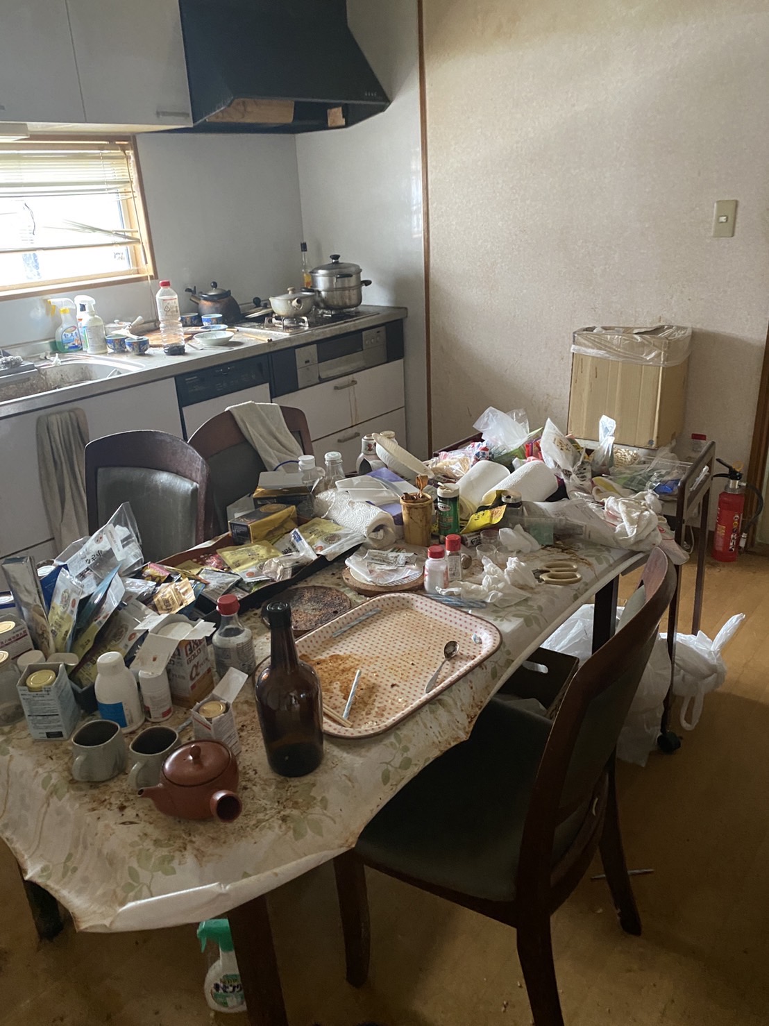 遺品整理　札幌　ハウスクリーニング
片付け　キッチン　台所